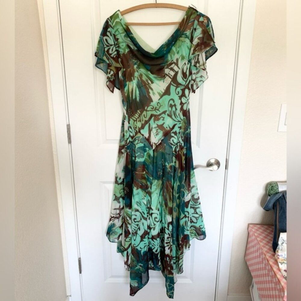 🩷5/$25🩷Robbie Bee Asymmetrical Dress in Green and Brown